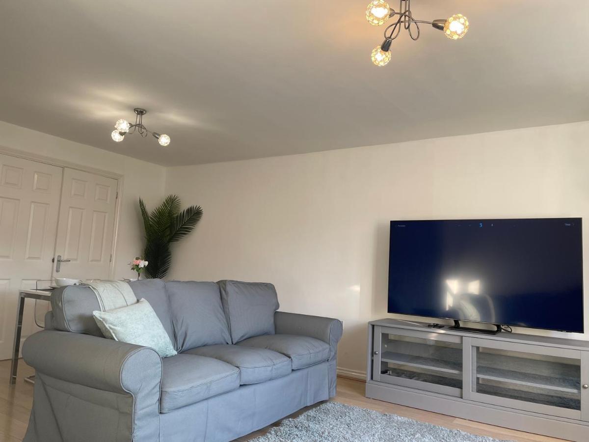 Luxury 4 Large Bedrooms West Thurrock 3 Bathrooms 1 En Netflix Free Parking * Grays