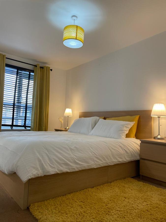 Ferienhaus Luxury 4 Large Bedrooms West Thurrock 3 Bathrooms 1 En Netflix Free Parking Grays